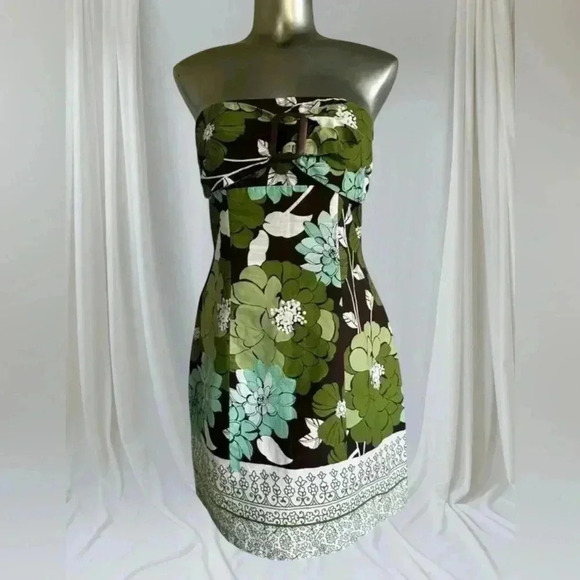 ✨HOST PICK✨🇨🇦💟💎Vintage Cotton Strapless Dress - Picture 3 of 15